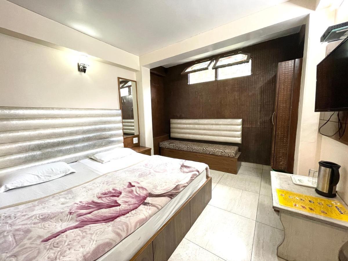 Hotel Prince ! Nainital Mall Road-Prime-Location In-Front-Of-Naini-Lake Hygiene-And-Spacious-Room Exterior foto