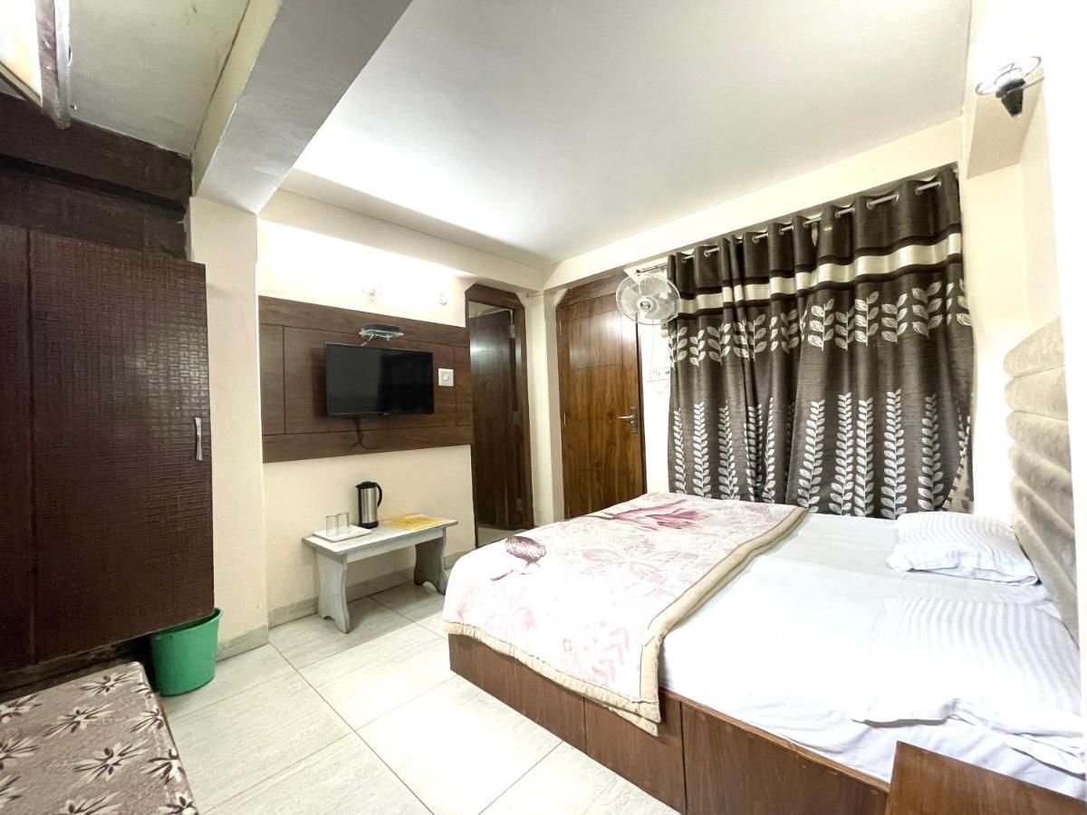 Hotel Prince ! Nainital Mall Road-Prime-Location In-Front-Of-Naini-Lake Hygiene-And-Spacious-Room Exterior foto